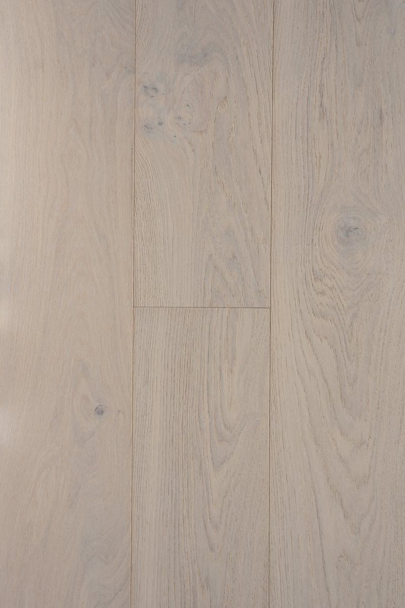 Heartwood Oak Whisp Brushed & Matt Lacquered